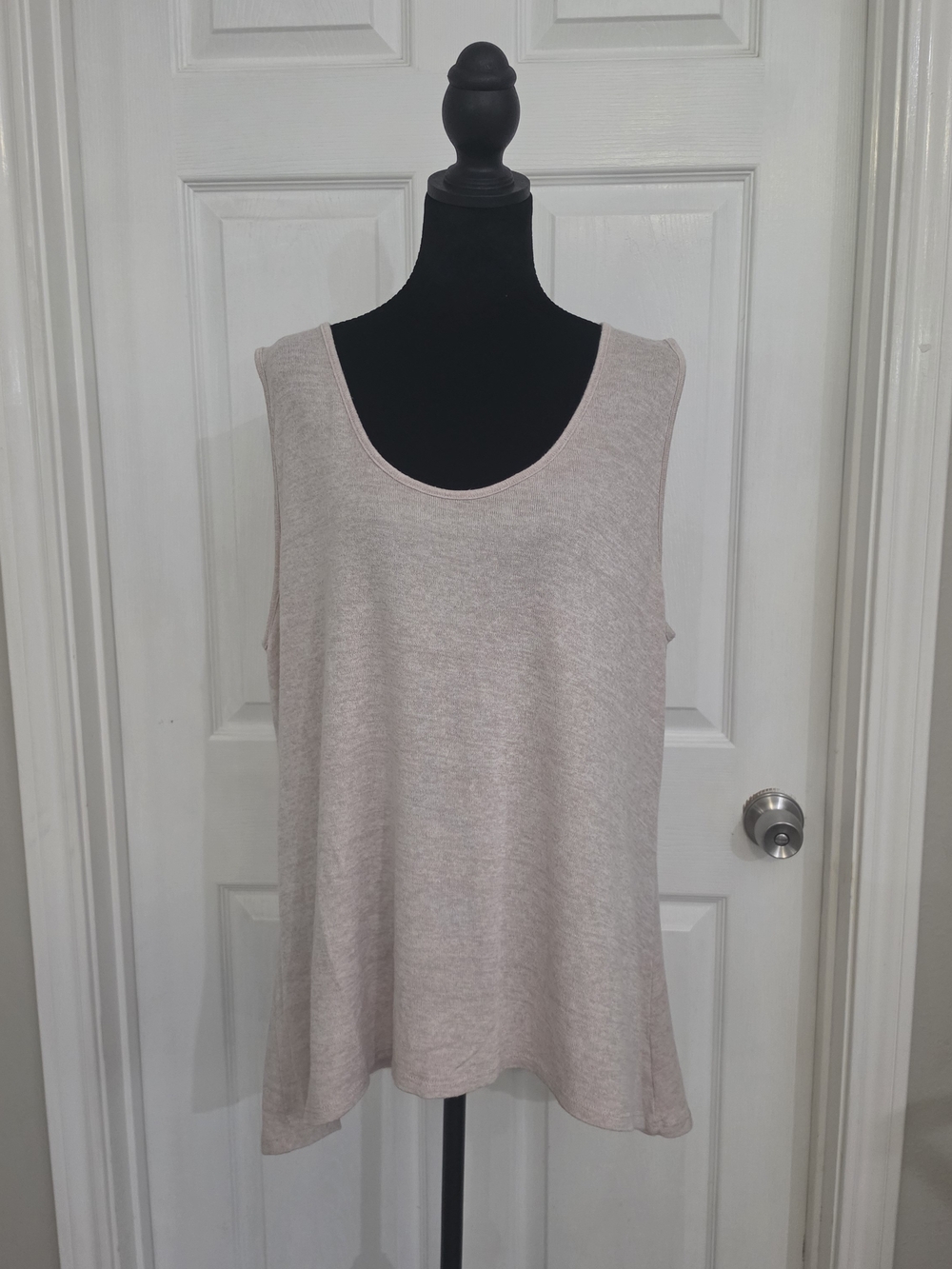 Bobbie Brooks Pale Blush Scoop Neck High Low Tank